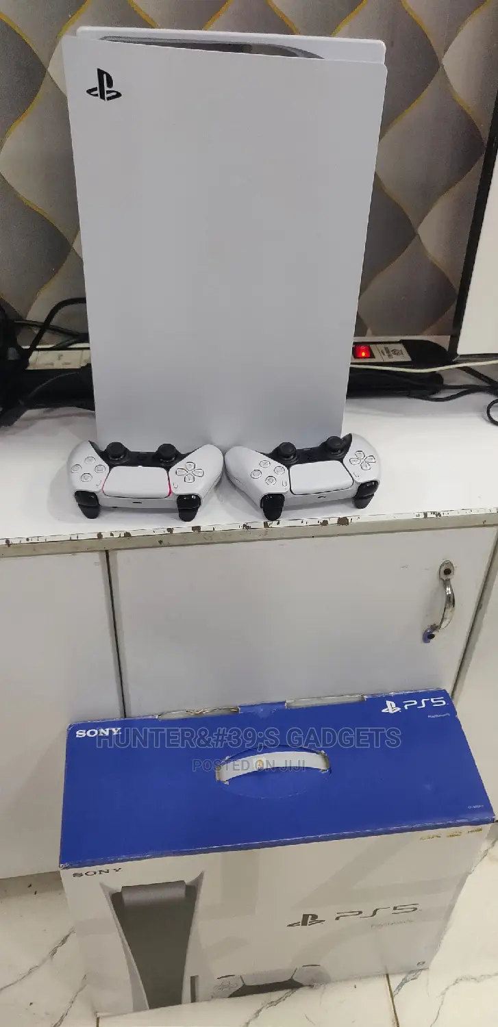 Sony Playstation 5 With 2 Game Controller