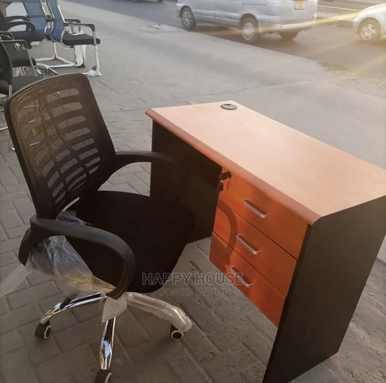 Set Of Table And Chairs