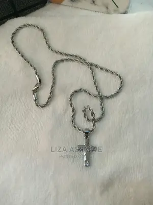 Rope Necklace Available (Unisex) With a Silver Pendant