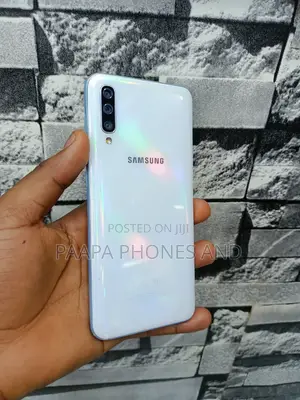 Samsung Galaxy A50 128 GB White