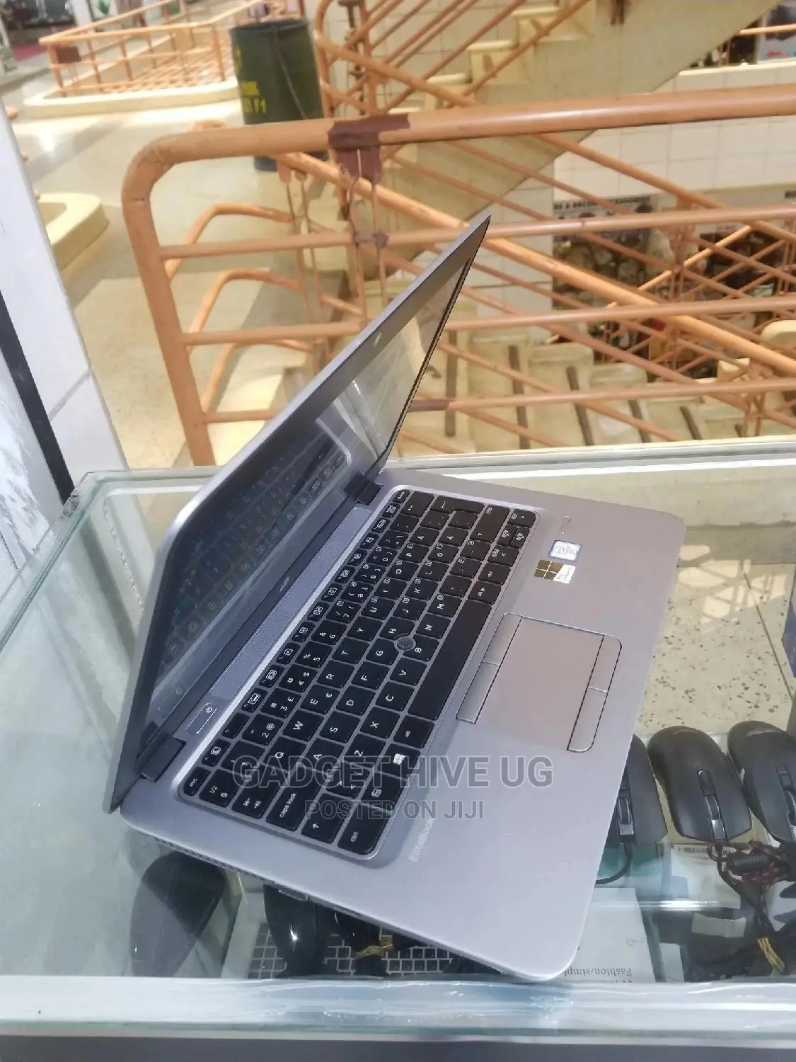 Laptop HP EliteBook 820 G3 8GB Intel Core I5 SSD 256GB