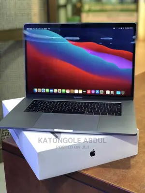 Laptop Apple MacBook 2017 16GB Intel Core I7 SSD 512GB