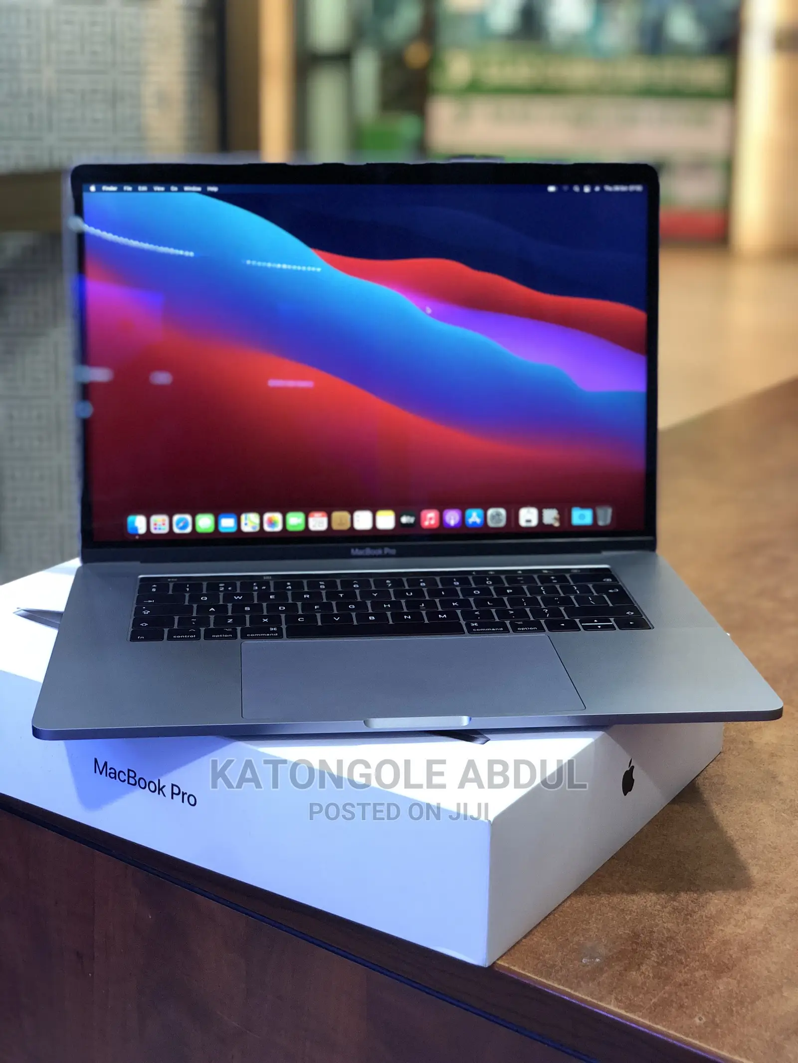 Laptop Apple MacBook 2017 16GB Intel Core I7 SSD 512GB