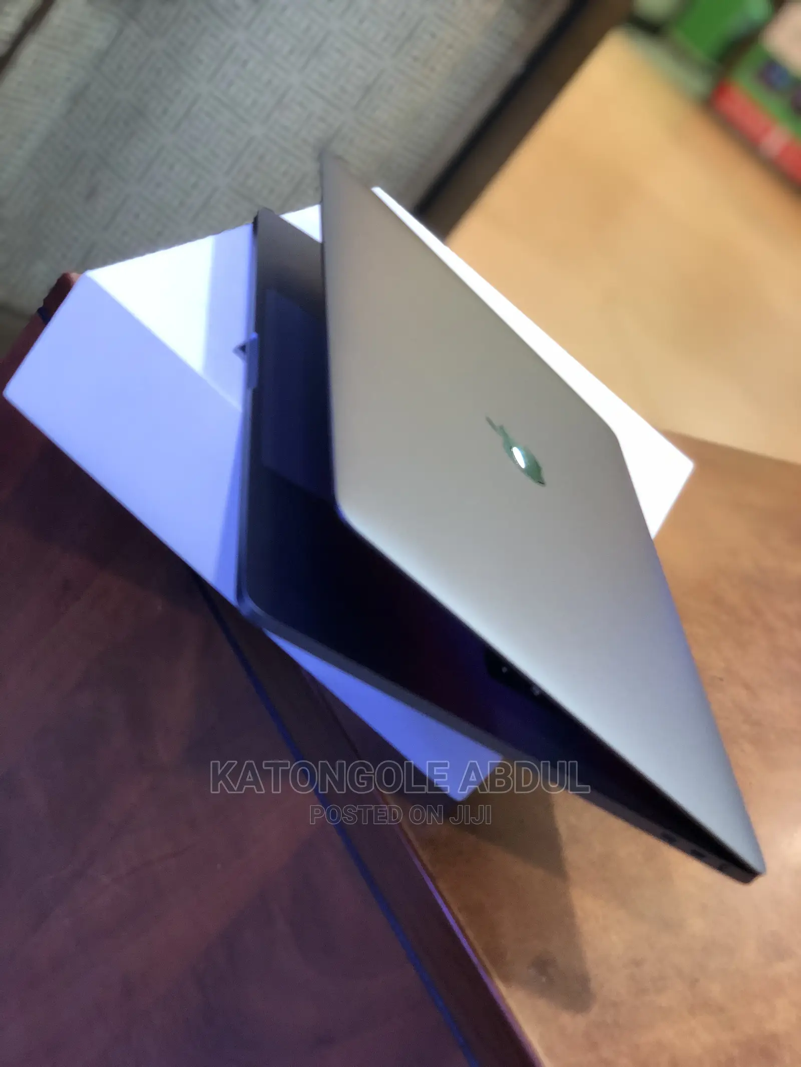 Laptop Apple MacBook 2017 16GB Intel Core I7 SSD 512GB