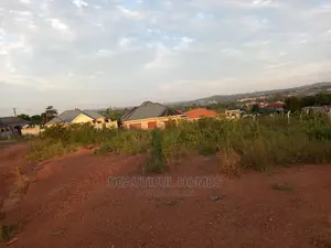 100*100 in Kasangati on Sell