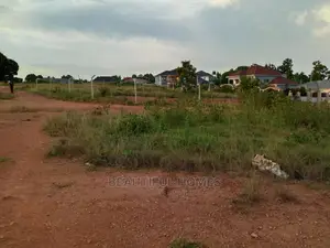 25 Decimals in Kasangati Tarmacked Neighborhood on Sale