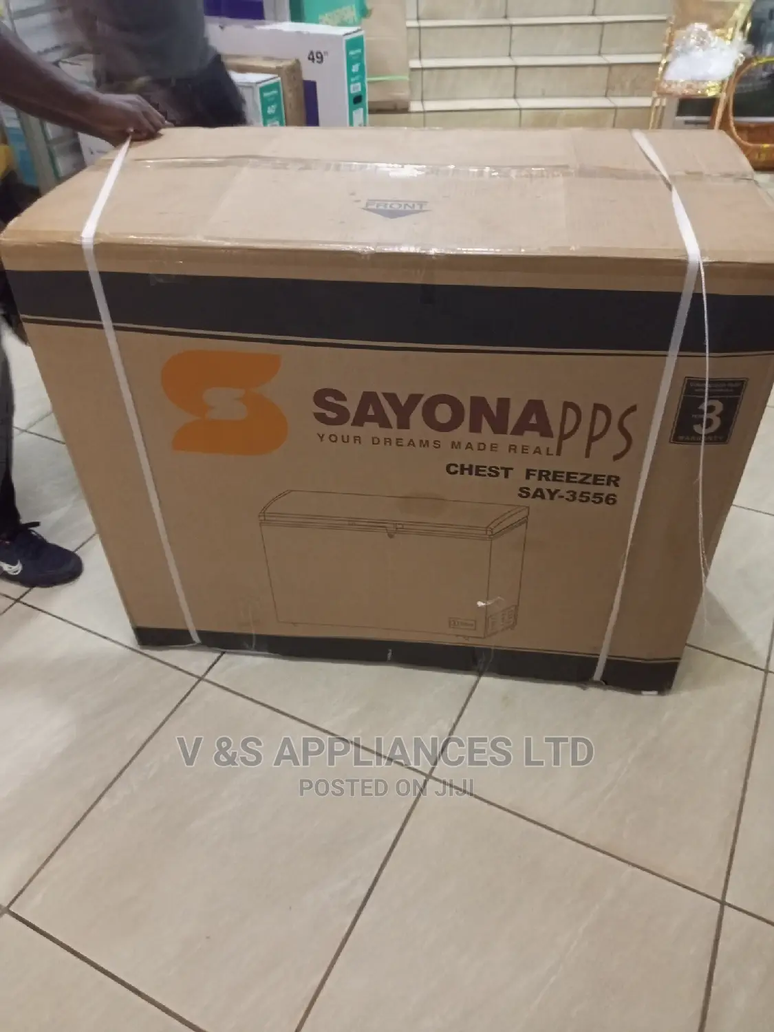 350lts Sayona Freezer