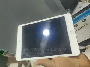 Apple iPad Mini 4 128 GB Silver