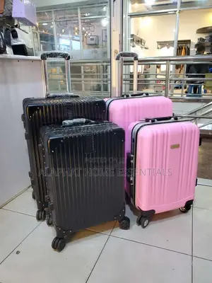 Class Pair of Bags