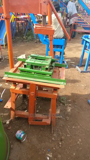 Block and Pever Making Machine