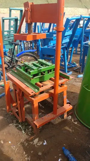 Block and Pever Making Machine