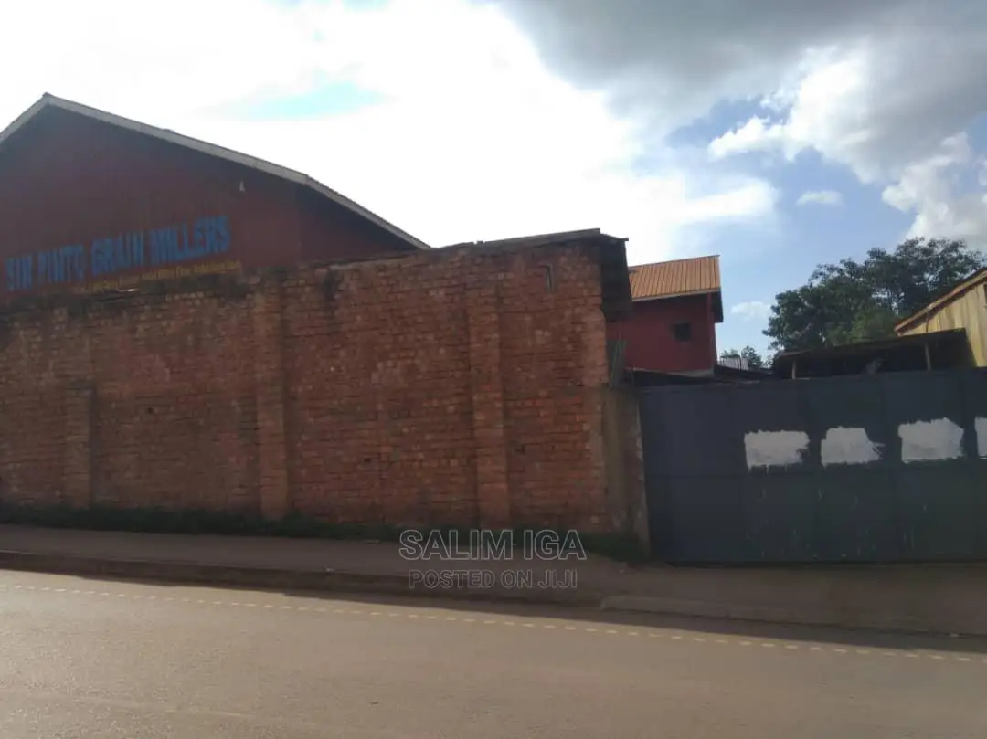Stores On Market