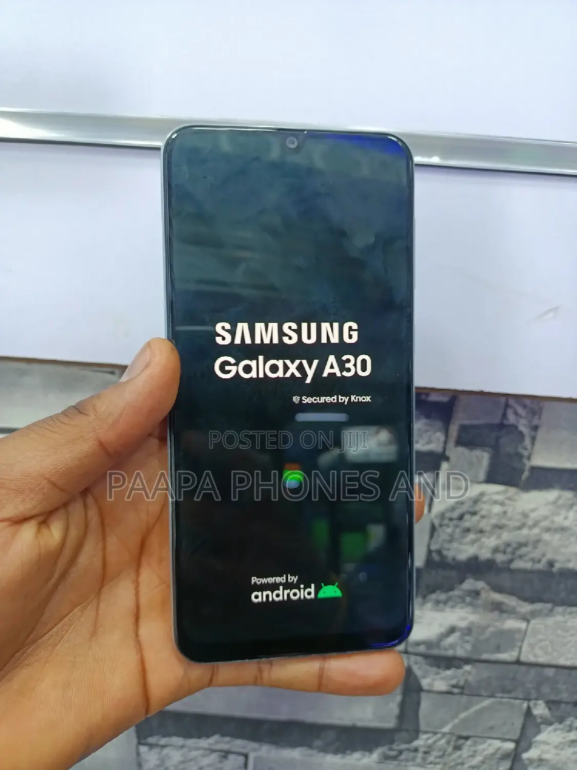 Samsung Galaxy A30 64 GB White