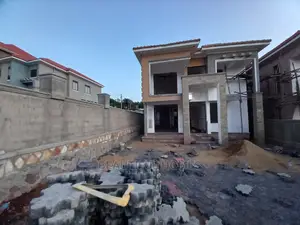 Furnished 4bdrm House in Kira for Sale