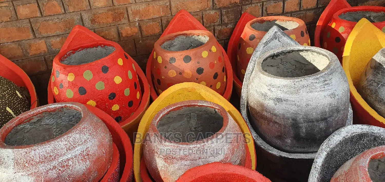 Natural Flowers Pots