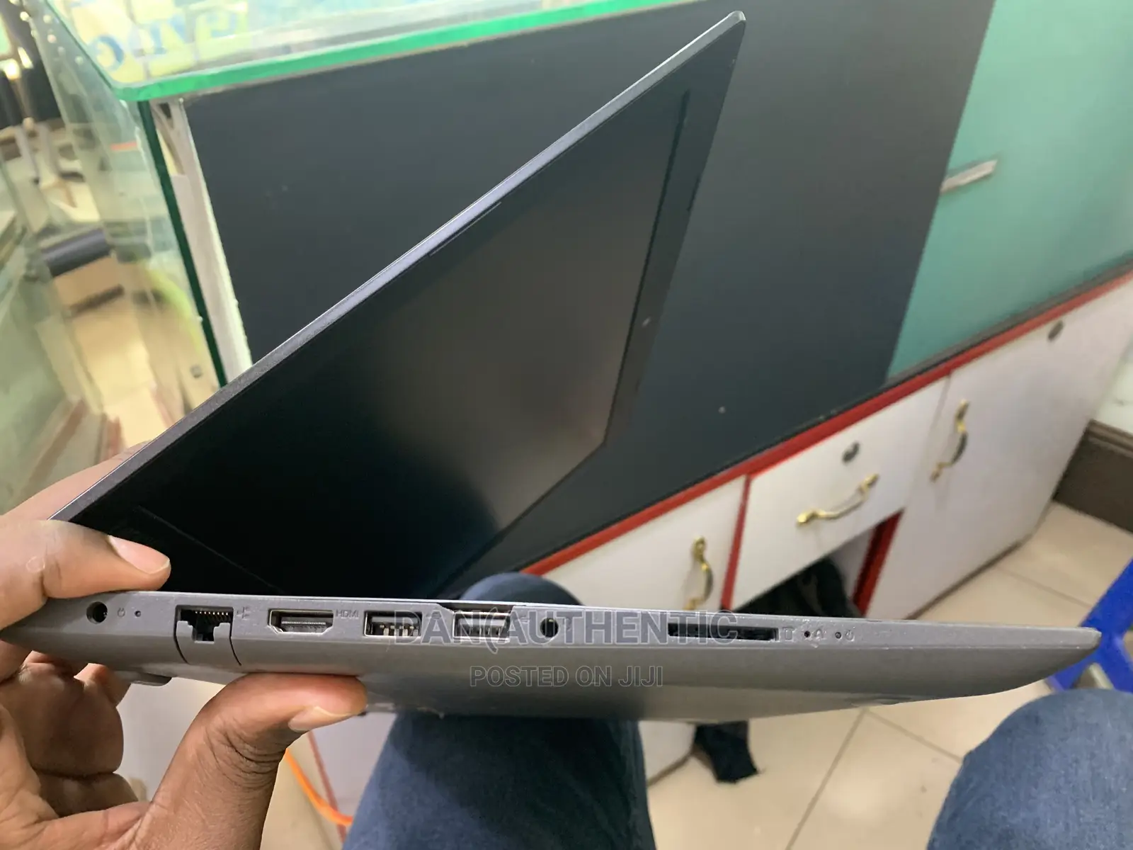 Laptop Lenovo IdeaPad 330 4GB Intel Celeron HDD 1T