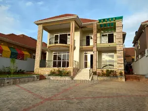 Furnished 6bdrm Mansion in Kira Tarmack for Sale