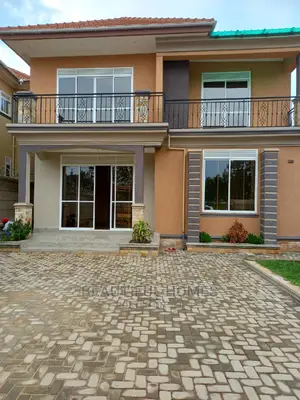 Furnished 4bdrm House in Kira for Sale