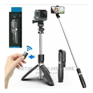 Multifunctional Selfie Stick.