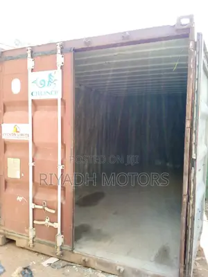 Shipping Containers 20ft