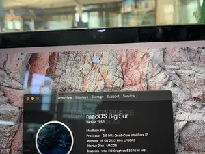 Laptop Apple MacBook Pro 2017 16GB Intel Core i7 SSD 512GB