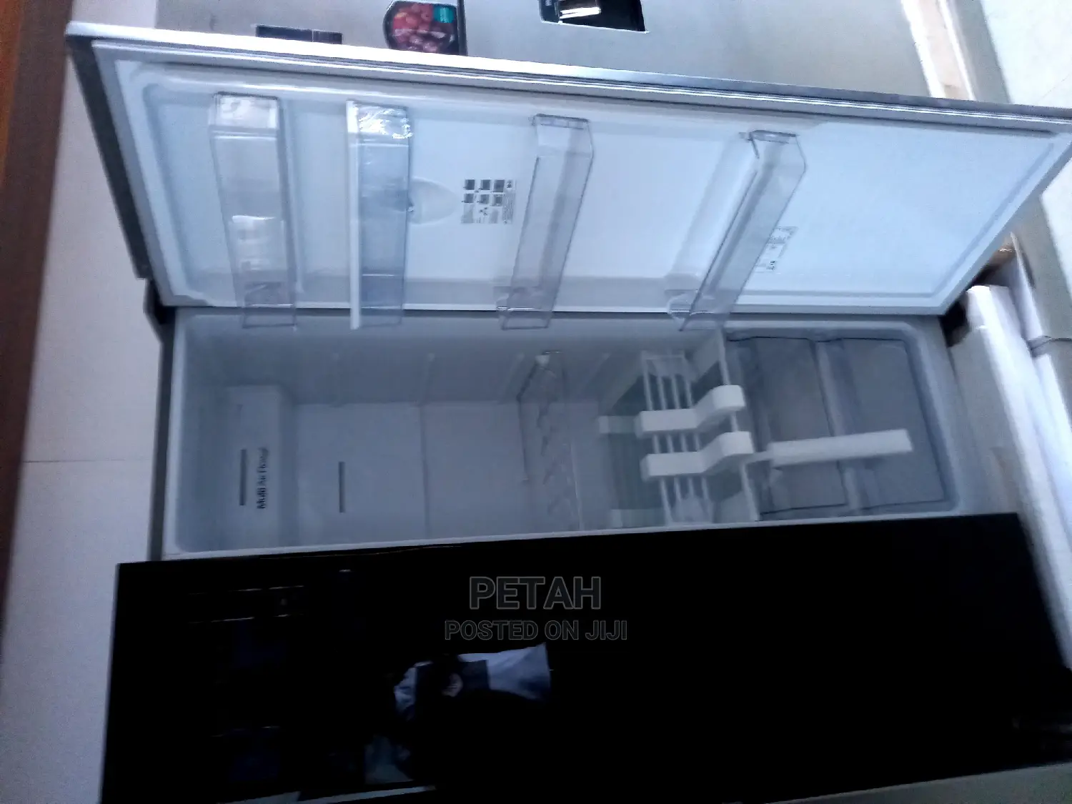 Hisense Side by Side 670L