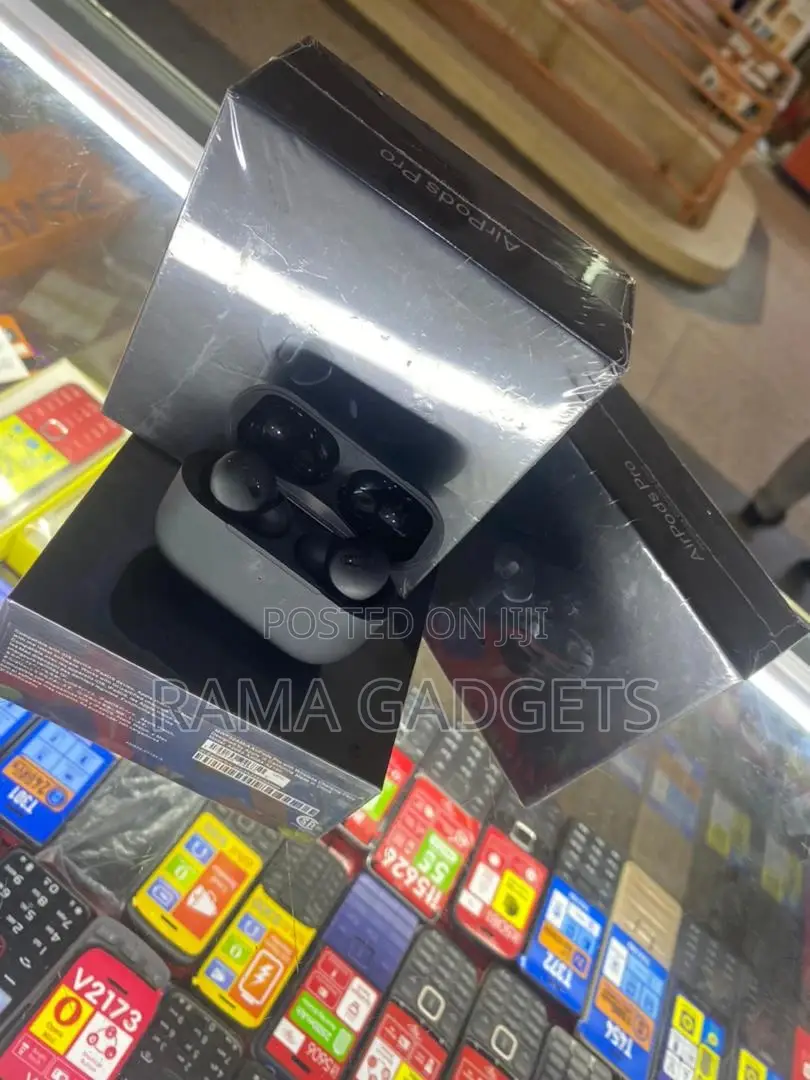 Black Airpods Pro