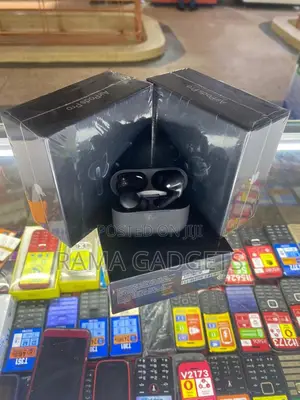 Black Airpods Pro
