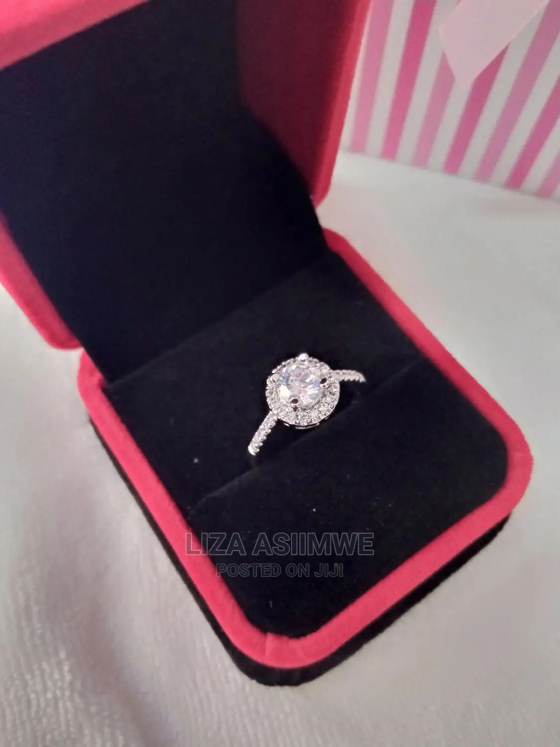 Quality Engagement Rings Available With the Ring Box