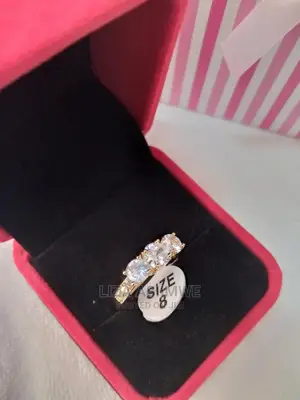Quality Engagement Rings Available With the Box Ring