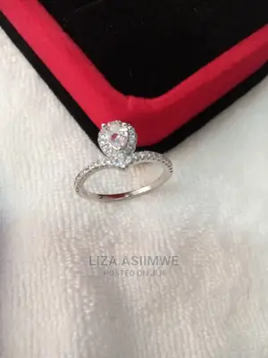 Quality Engagement Rings Available With the Ring Box