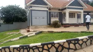 6bdrm Bungalow in Kololo Property, Central Division for Rent
