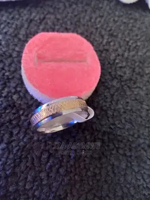 Quality Double Colored Wedding Rings Available for the Men