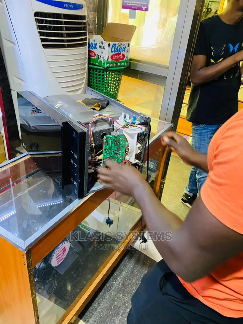 Microwave Repair and Service Technician