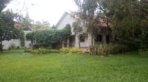 5bdrm Bungalow in Kololo Property, Central Division for Rent