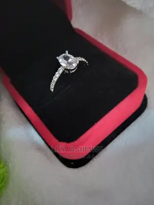 Quality Engagement Rings Available With the Ring Box