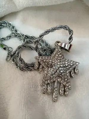 Quality Star Designer Chains/Necklaces