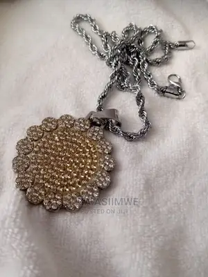 Chains/Necklaces Available for Both (UNISEX)