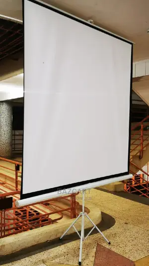 Projector Screen With Tripod