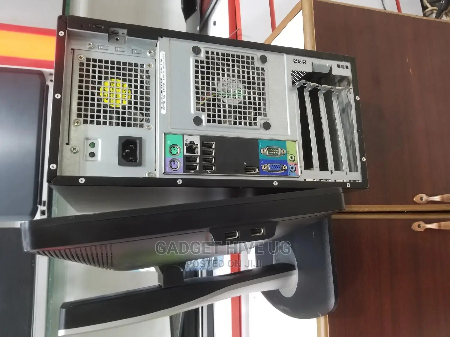 Desktop Computer Dell 4GB Intel Core I3 1T