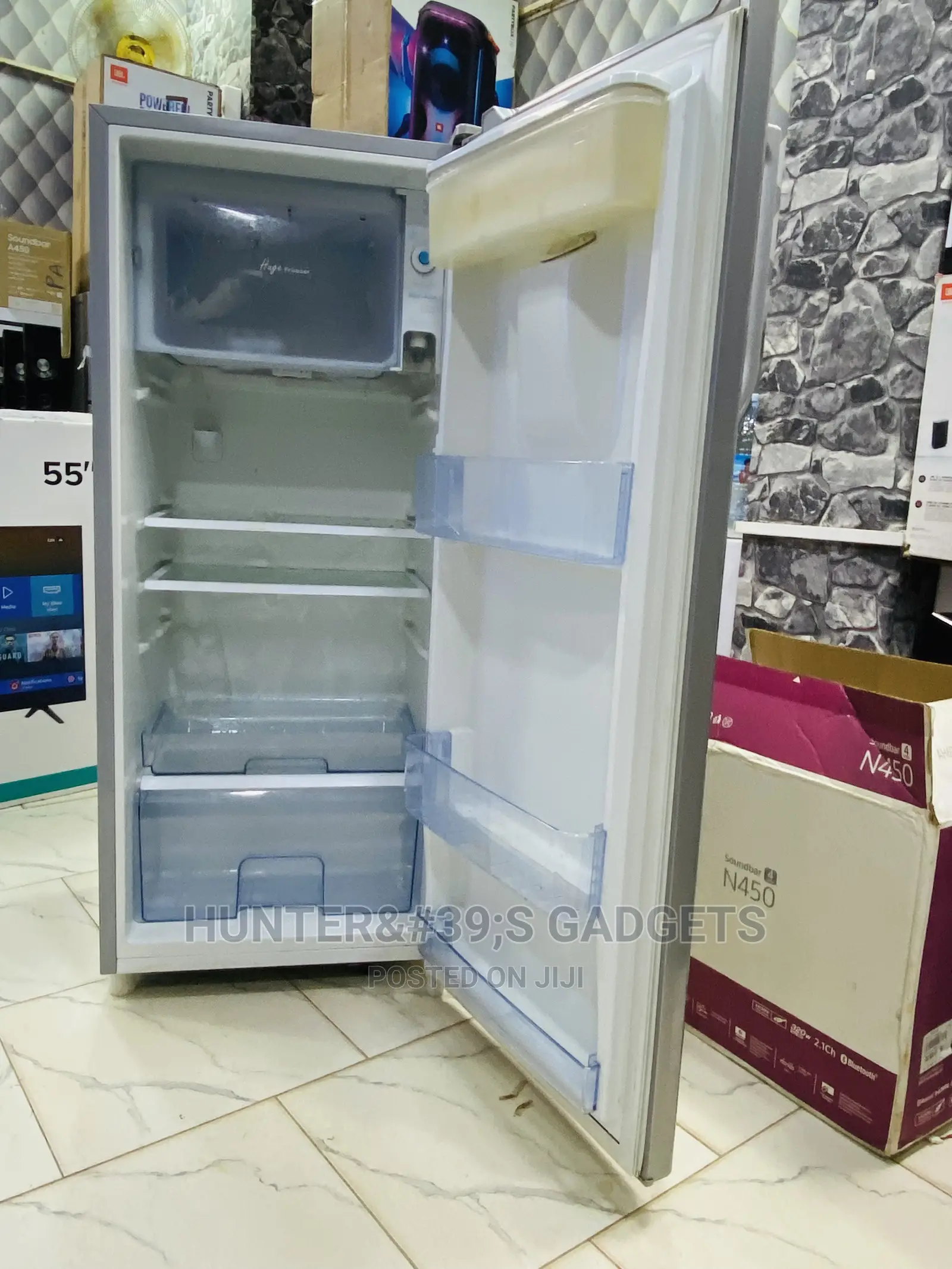 Hisense Fridge 229litres With Water Dispenser