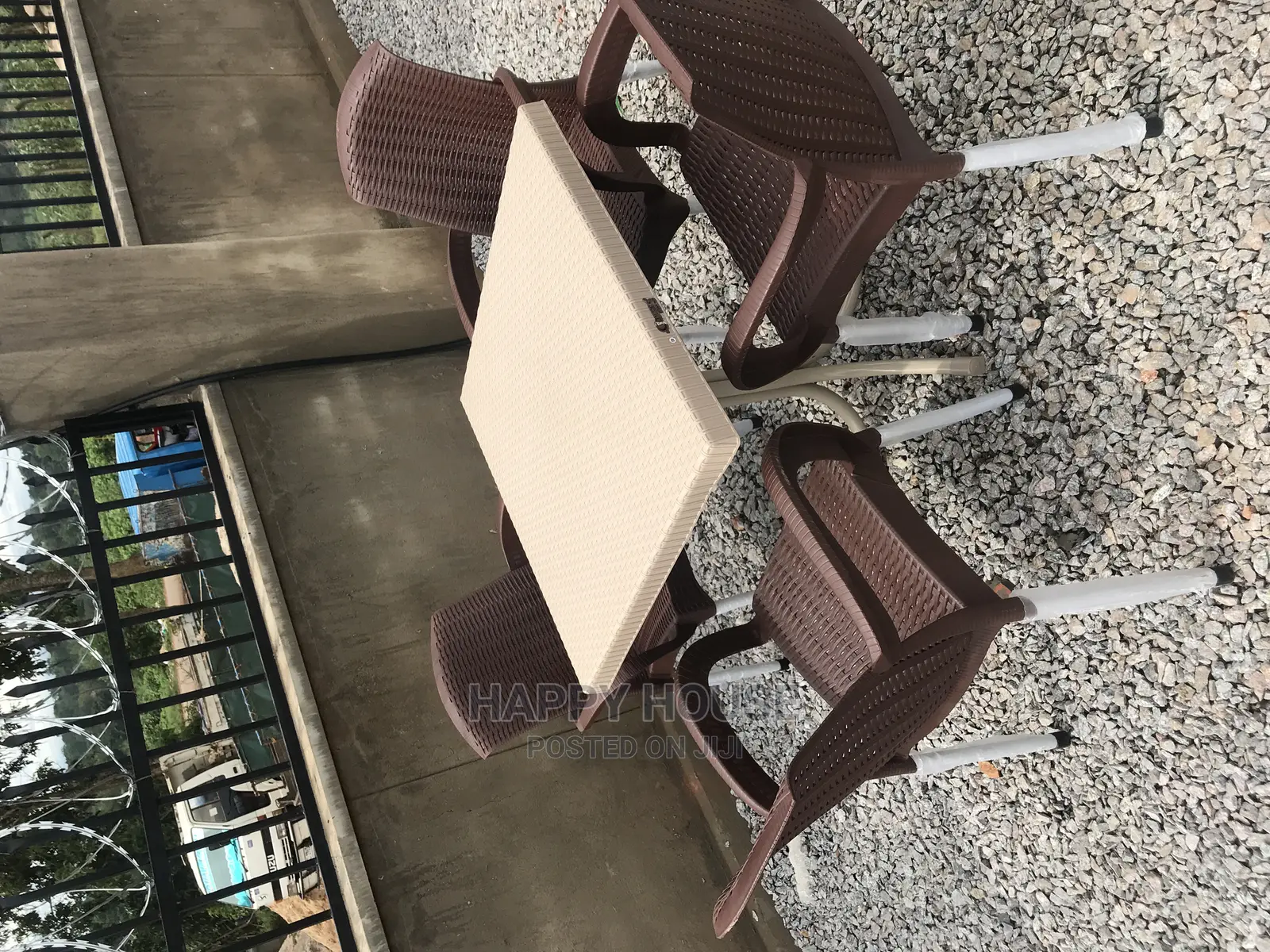 Set of Table and 4 Chairs