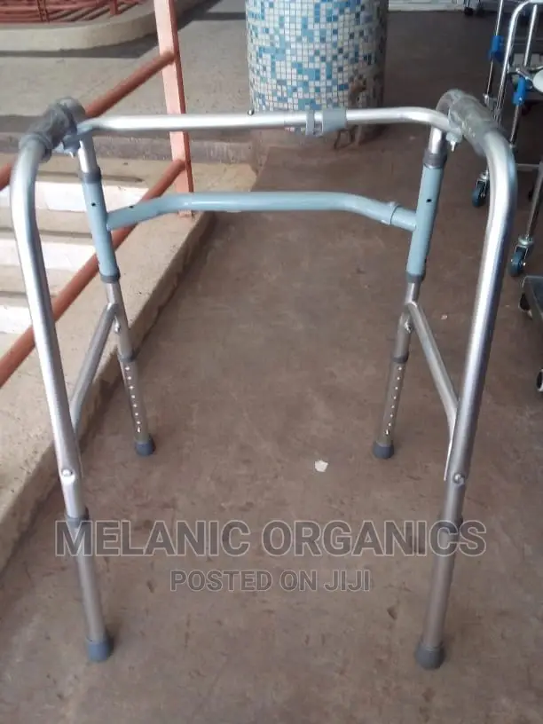 Walker(Adjustable)