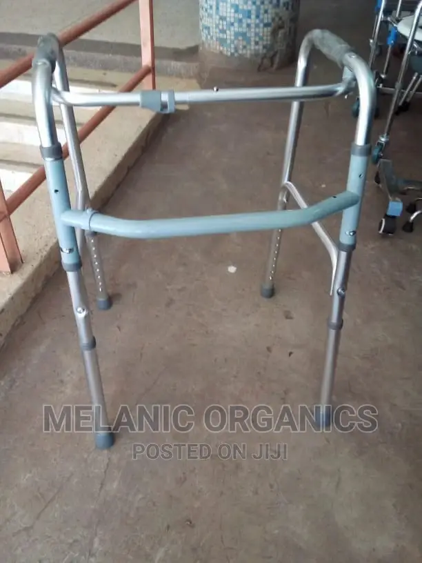 Walker(Adjustable)
