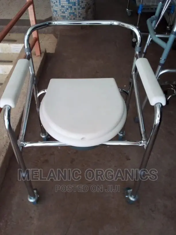 Commode Chair