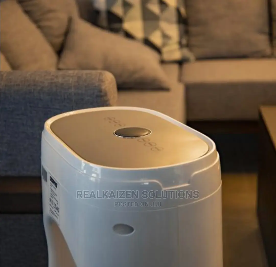 Geepas Stylish Bladeless 3 Speed Remote Control Air Cooler