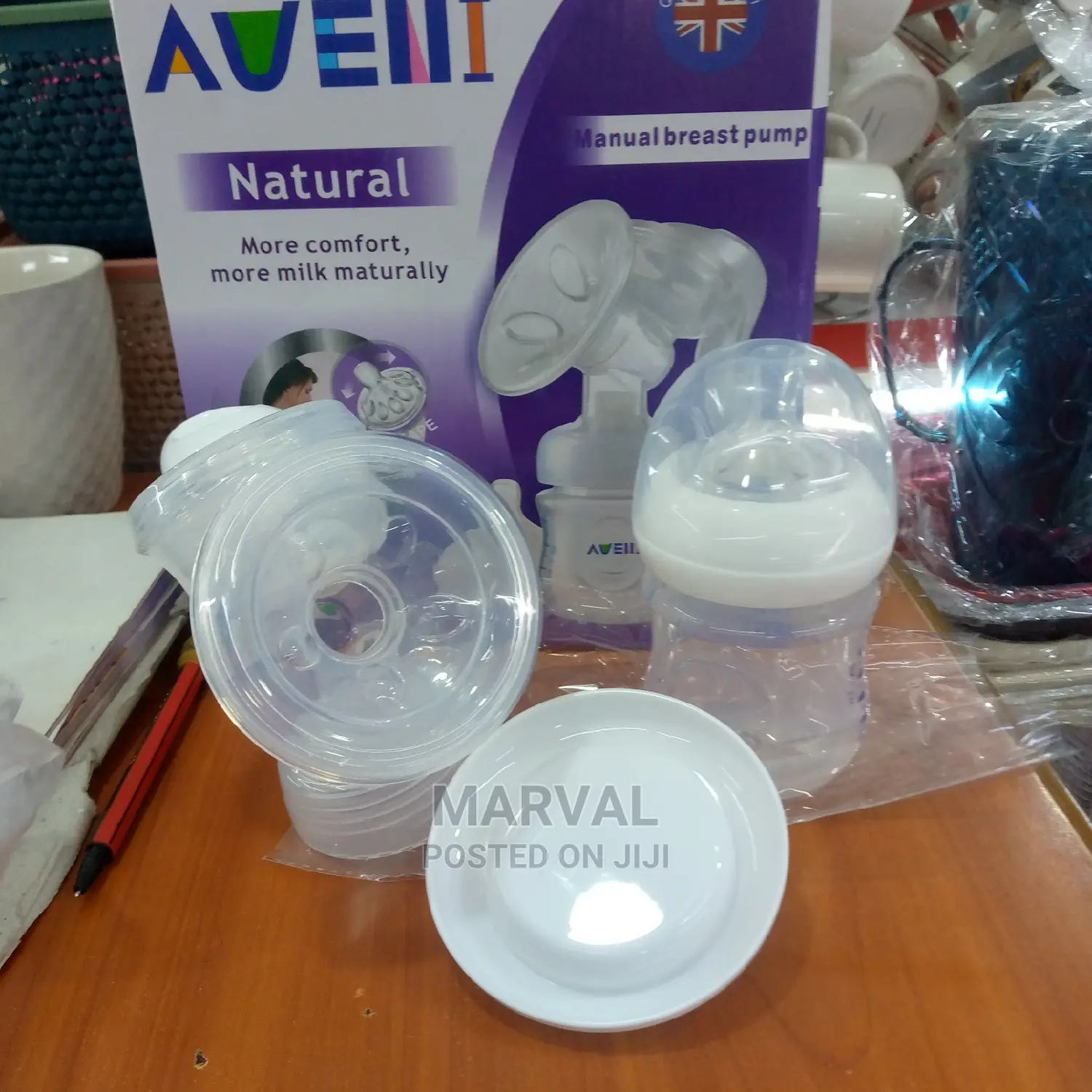 Aveni Manual Breast Pump