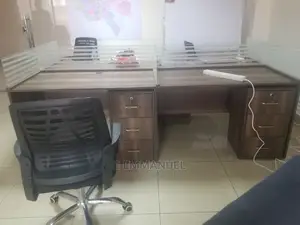 4 Seater Work Station