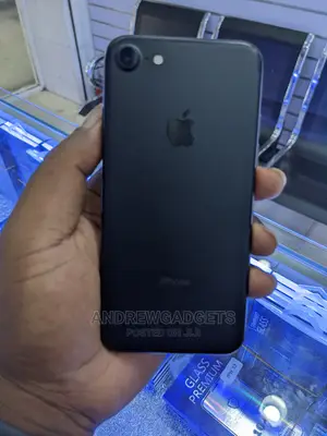 Apple iPhone 7 32 GB Black