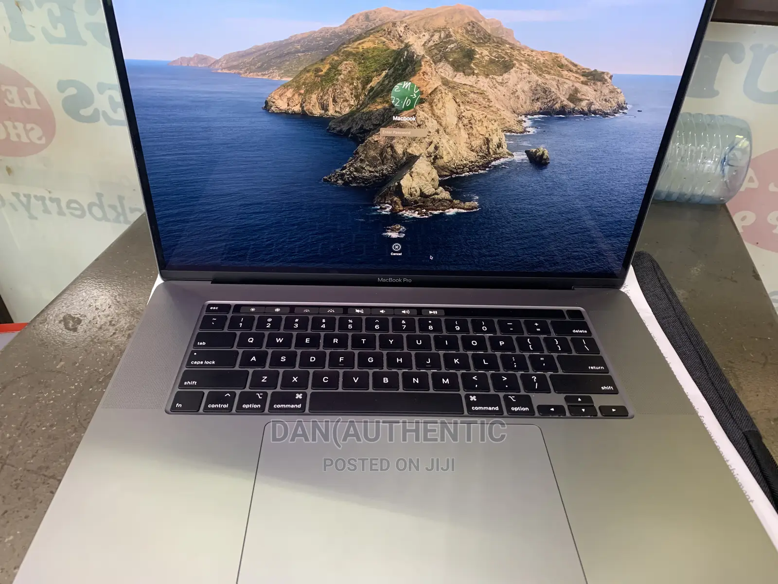 Laptop Apple MacBook Pro 2019 16GB Intel Core I7 SSD 512GB